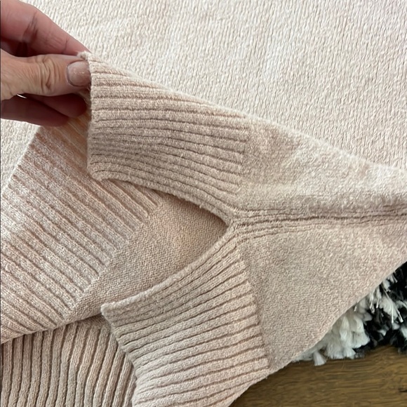 Chloe + Cyrus Cozy Sweater Hoodie - Picture 8 of 8